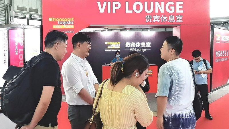 楼盘广告的视觉雷区：一个真实案例的复盘