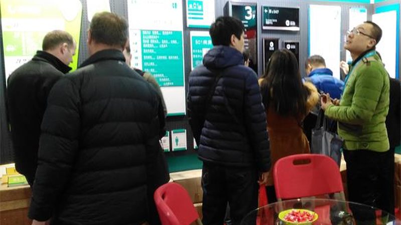 展览展示道具定制公司的资质是衡量其专业程度的重要标准。可以从以下几个方面考察：